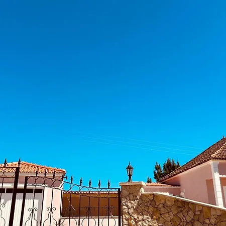 Mae Story Chalet Caldas Da Rainha